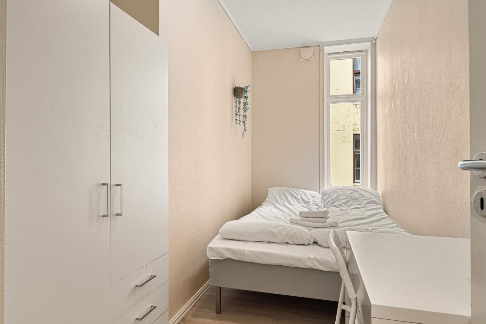 Family Friendly - Modern - Apartment Bergen